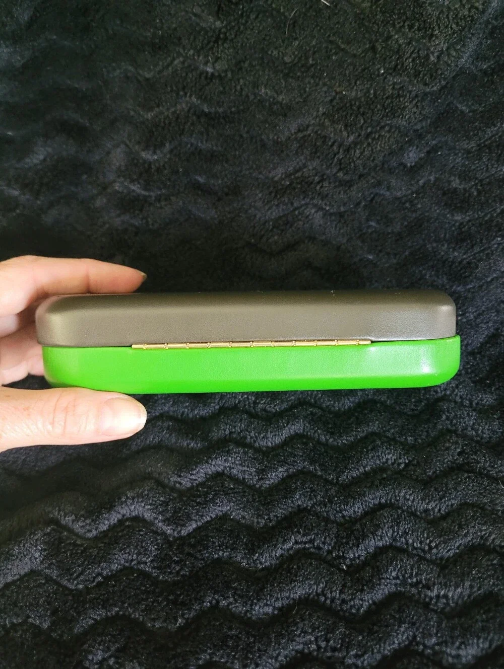 Kate Spade New York Green Hard Case for Glasses/Sunglasses